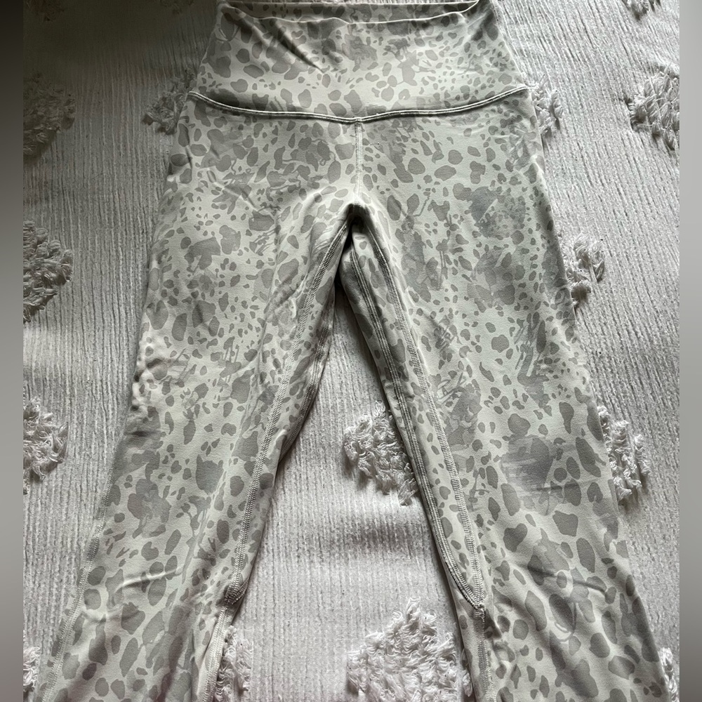 Lululemon align cheetah camo antique white multi